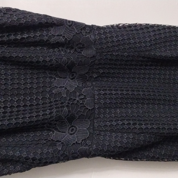 EUC Willow and Clay Black dress with floral knit pattern size XS - Picture 3 of 10